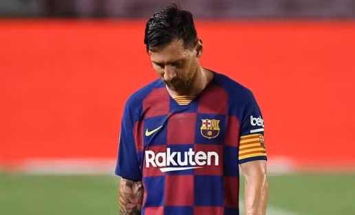  Messi không còn đủ kiên nhẫn để chờ Barca.
