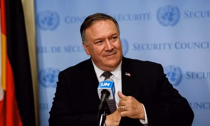 Ngoại trưởng Mỹ Mike Pompeo phát biểu trước báo giới sau một cuộc họp với các thành viên Hội đồng Bảo an Liên Hợp Quốc kêu gọi tái áp đặt trừng phạt lên Iran ngày 20/8. Ảnh: AFP.
