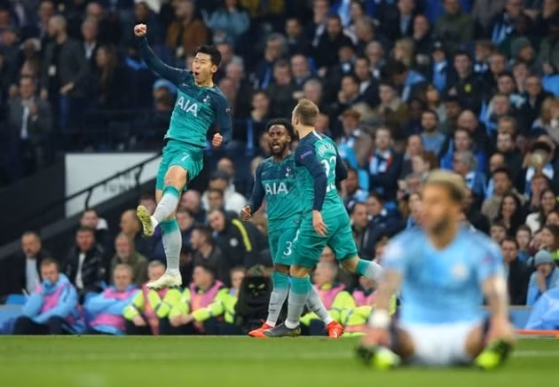  "Ronaldo châu Á" đang tỏa sáng rực rỡ ở trời Âu.