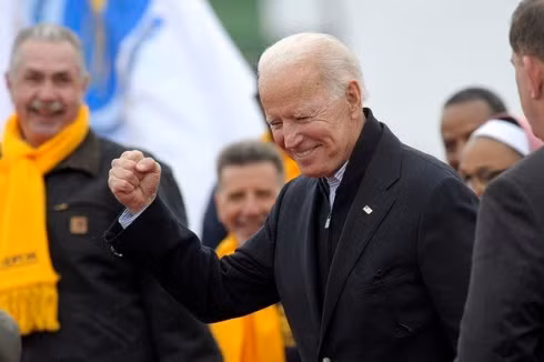 Ông Biden được đánh giá là đối thủ xứng tầm với Tổng thống Trump. Ảnh: AP.