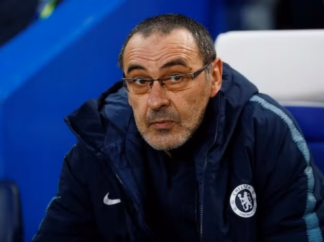  Sarri mất 8000 ngàn bảng vì hành động quá khích trước Burnley.