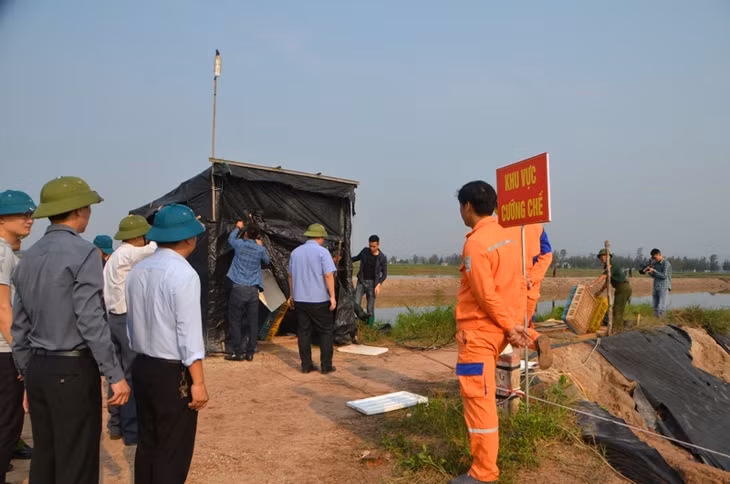 Các lực lượng cưỡng chế tháo dỡ công trình trên đất 