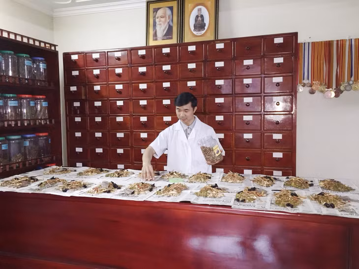 Lương y Nguyễn Văn Mạnh, Chủ tịch Hội Đông y TP Uông Bí 