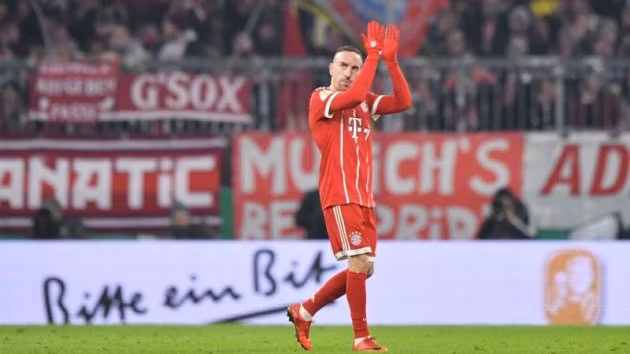  Ribery sắp làm đồng đội với Xavi?