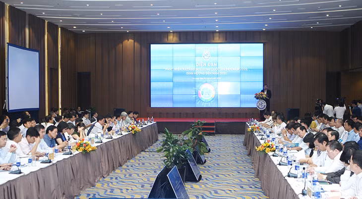 Quang cảnh hội nghị