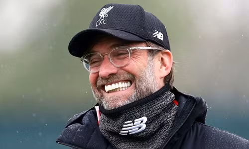 Klopp tiến gần tới cú đúp danh hiệu trong mùa 2018-2019. Ảnh: Reuters.