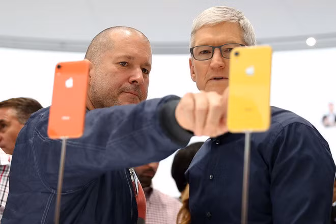 Các mẫu iPhone không được ưa chuộng tại Ấn Độ do giá cao. Việc lắp ráp nội địa có thể giúp giá thấp xuống nhờ giảm thuế nhập khẩu. Ảnh: Getty