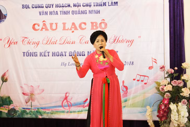 Một tiết mục biểu diễn của câu lạc bộ.