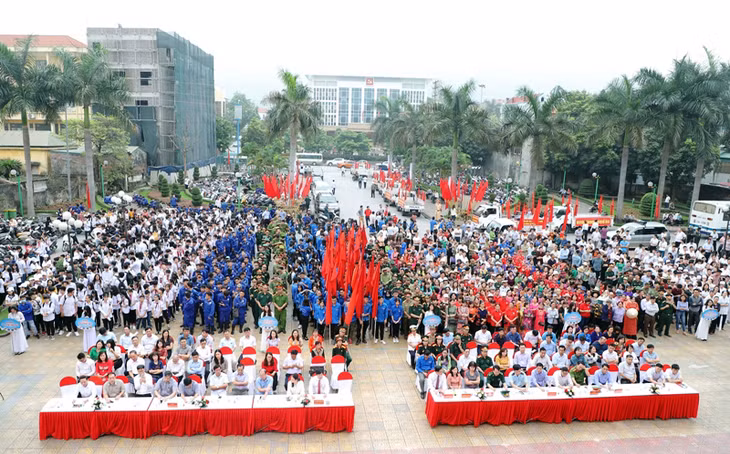Quang cảnh buổi lễ phát động tháng hành động vì ATTP năm 2019