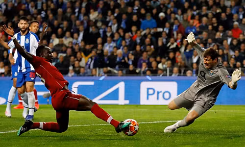 Bàn mở tỷ số của Mane là bước ngoặt ở trận tứ kết lượt về giữa Liverpool và Porto. Ảnh: Reuters.