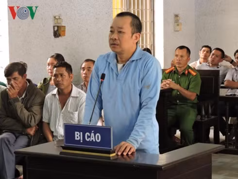 Bị cáo Y Tuyến Ksor trước tòa.