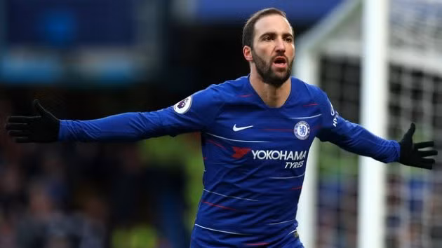  Higuain xác nhận muốn ở lại Chelsea mùa giải tới.
