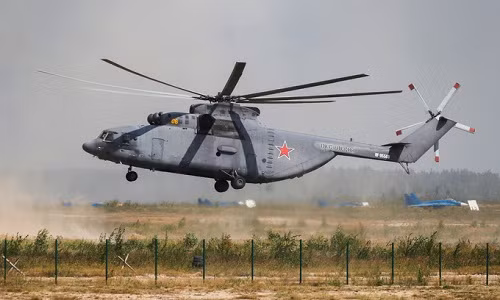 Một chiếc trực thăng Mi-26 Nga tham gia diễn tập đổ bộ đường không năm 2017. Ảnh: Reuters.
