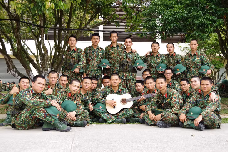 Các chiến sĩ mới năm 2019 đã từng bước làm quen với môi trường quân đội, 