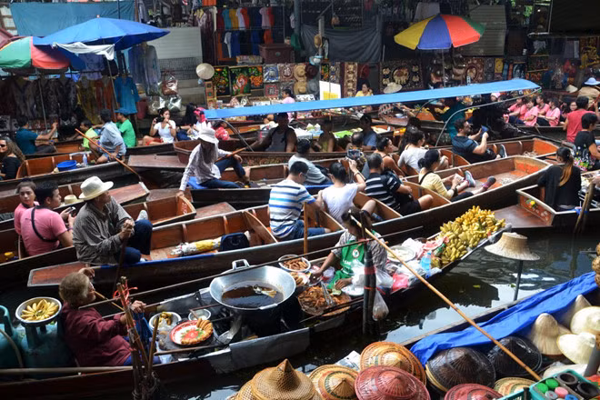 Tìm hiểu văn hóa qua các món đặc sản địa phương. Ảnh: pxhere.