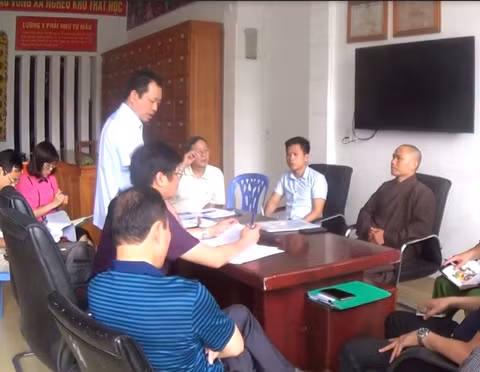 Đoàn kiểm tra của UBND làm việc tại Công ty TNHH MTV Tuệ tĩnh đường Từ tâm Hà Nam Quảng Ninh.