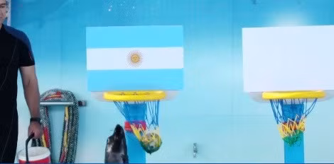 Nhà tiên tri của chương trình dự đoán Argentina thắng khi gặp Croatia trước trận đấu. Tuy nhiên Argentina đã thất bại với tỷ số 3-0.