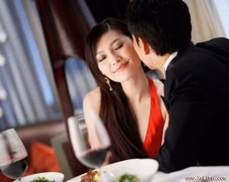 Các đại gia phải chi rất nhiều tiền mới sở hữu được "chân dài". (Ảnh minh họa)