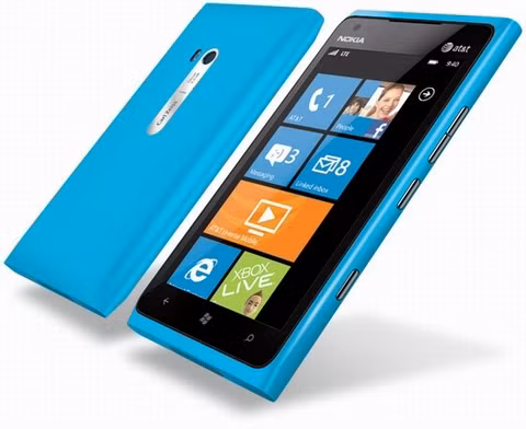 Bom tấn Lumia 900 sẽ lỗi thời trước Windows Phone 8.