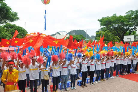 Bầu không khí sôi động ngay từ trước giờ diễn ra trận chung kết.