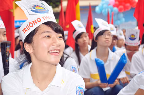 Niềm vui rạng ngời trên khuôn mặt của các cổ động viên.