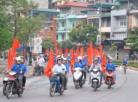 Các lực lượng xuống đường tuyên truyền về đấu tranh phòng chống TPMT.