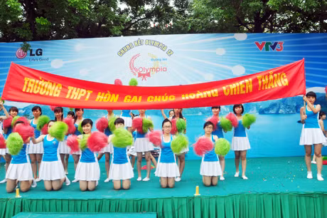 Trường THPT Hòn Gai gửi lời chúc tới Thái Hoàng.
