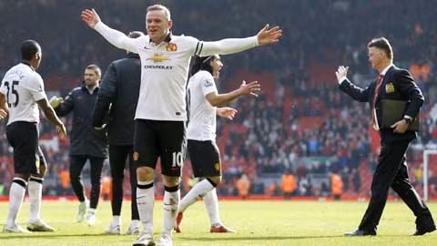 Rooney luôn bùng nổ khi được đá trung phong.