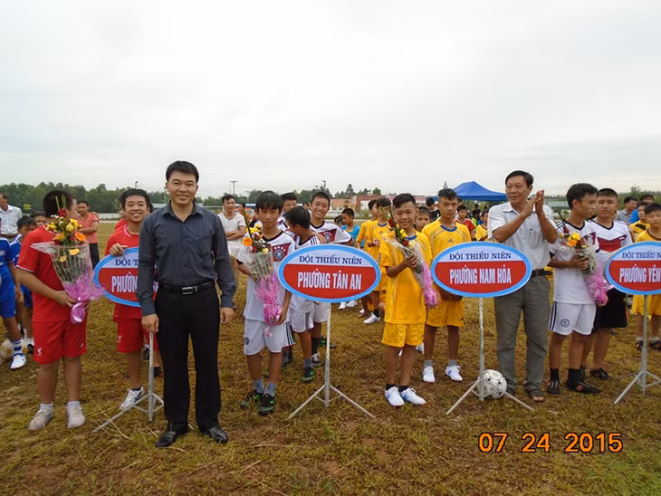 Các đội tham gia.