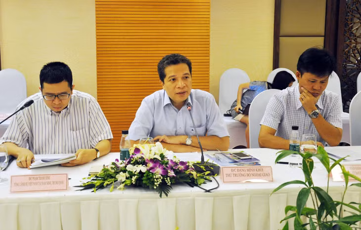 Thứ trưởng Bộ Ngoại giao Đặng Minh Khôi phát biểu tại buổi làm việc.