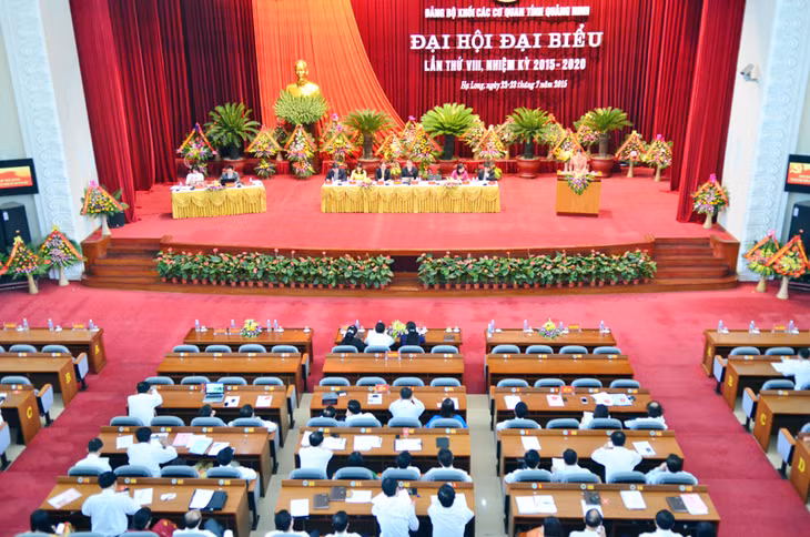 Quang cảnh ngày họp thứ 2 Đại hội Đảng bộ Khối các cơ quan tỉnh Lần thứ VIII, nhiệm kỳ 2015-2020.