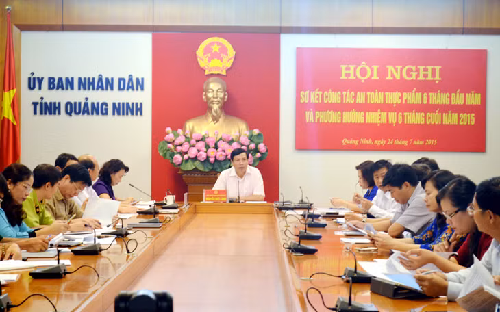 Đồng chí Nguyễn Đức Long, Chủ tịch UBND tỉnh chủ trì hội nghị.