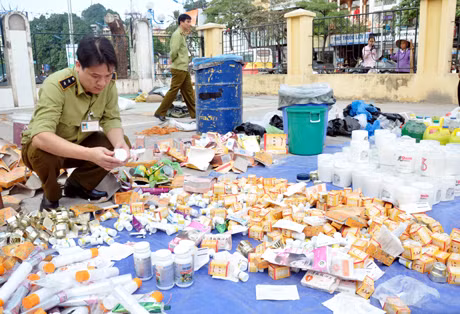 Quảng Ninh phát động đợt cao điểm đấu tranh chống buôn lậu, sản xuất kinh doanh dược phẩm, mỹ phẩm, thực phẩm chức năng giả ảnh 1 Quảng Ninh phát động đợt cao điểm đấu tranh chống buôn lậu, sản xuất kinh doanh dược phẩm, mỹ phẩm, thực phẩm chức năng giả ảnh 1