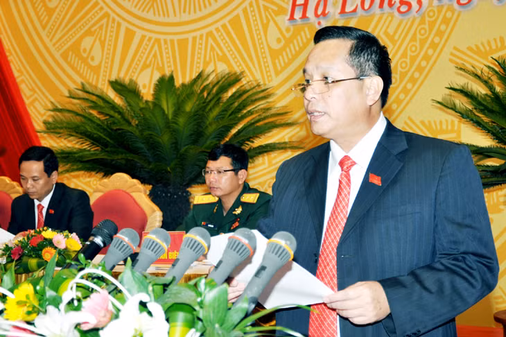 Đồng chí Phạm Hồng Hà, Phó Bí thư Thành ủy, Chủ tịch UBND TP Hạ Long phát biểu khai mạc Đại hội.