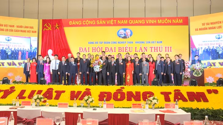 BCH Đảng bộ Tập đoàn Công nghiệp Than - Khoáng sản Việt Nam khóa III, nhiệm kỳ 2020 - 2025 ra mắt Đại hội