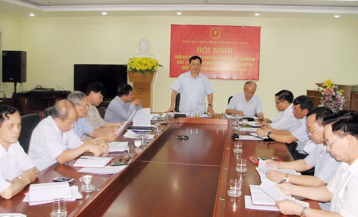 Ông Khuất Việt Dũng, Phó Chủ tịch Hội CCB Việt Nam làm việc với CCB tỉnh Quảng Ninh