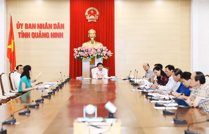 Đồng chí Nguyễn Văn Thắng, Phó Bí thư Tỉnh ủy, Chủ tịch UBND tỉnh chủ trì