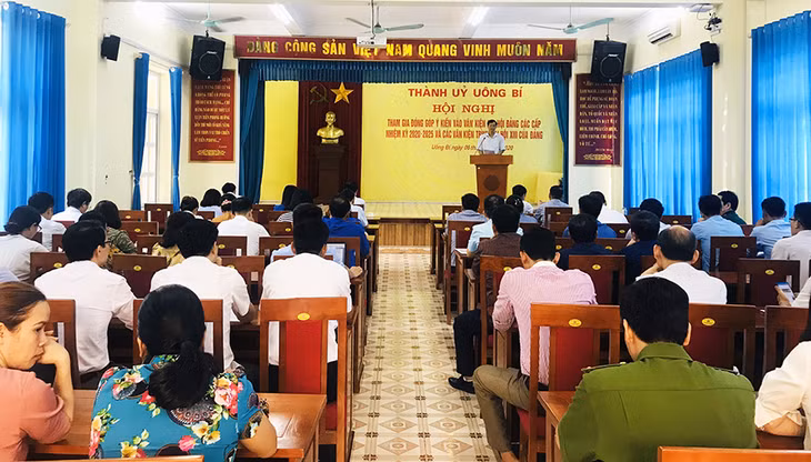Thành ủy Uông Bí tổ chức Hội nghị báo cáo viên mở rộng tham gia ý kiến vào văn kiện Đại hội Đảng các cấp nhiệm kỳ 2020-2025 và các văn kiện trình Đại hội XIII của Đảng. 