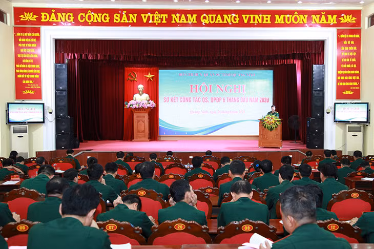 Quang cảnh hội nghị.