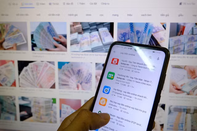 Các website, ứng dụng cho vay trực tuyến rất sẵn trên internet. Ảnh:Kinh tế và Đô thị.