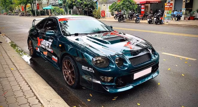 Toyota Celica 1993 có diện mạo mới sau khi được độ lại ở Sài Gòn