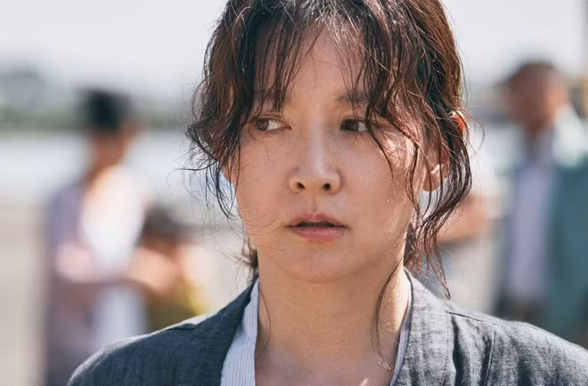 Lee Young Ae thắng giải Nữ diễn viên xuất sắc nhất nhờ vai diễn trong 