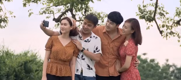 Làng Yên đã trở về yên bình.