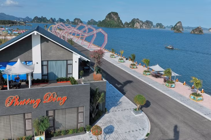 Phương Đông Vân Đồn sở hữu tầm nhìn tuyệt đẹp ra vịnh Bái Tử Long.