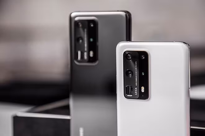 Lần đầu tiên doanh số smartphone của Huawei “lên đỉnh”. ẢNH: AFP