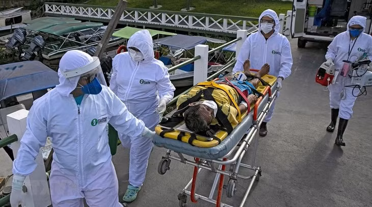 Brazil đang trở thành một trong những quốc gia chịu ảnh hưởng nặng nề nhất của đại dịch Covid-19. Ảnh: AFP