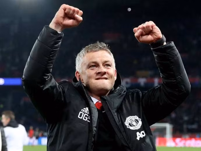 Theo Berbatov, Solskjaer cần gặt kết quả cụ thể - đưa MU giành top 4 để khẳng định bản thân