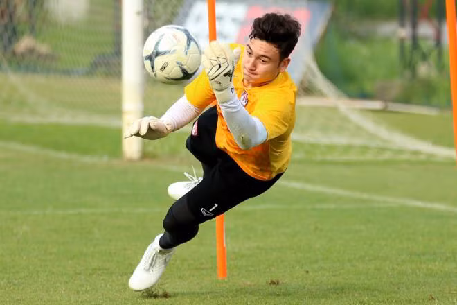 Muangthong United không có ý định để Đặng Văn Lâm ra đi.