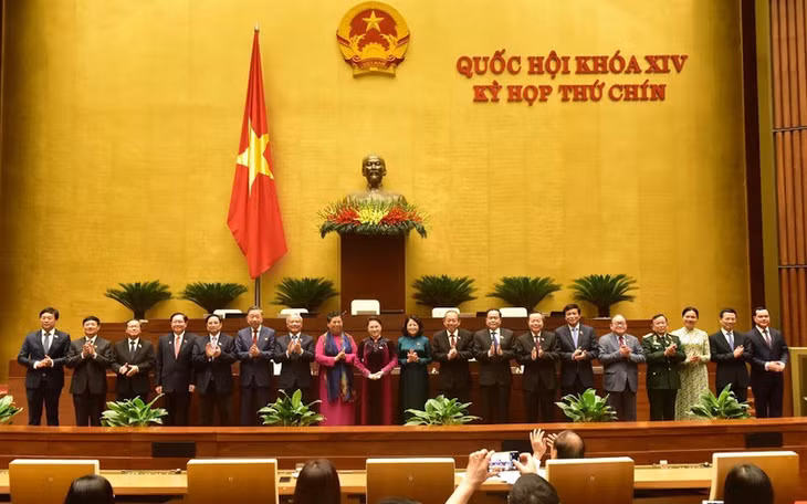 Hội đồng Bầu cử Quốc gia ra mắt Quốc hội tại Kỳ họp thứ 9.