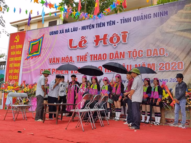 Trích đoạn Tái hiện đám cưới người Dao
